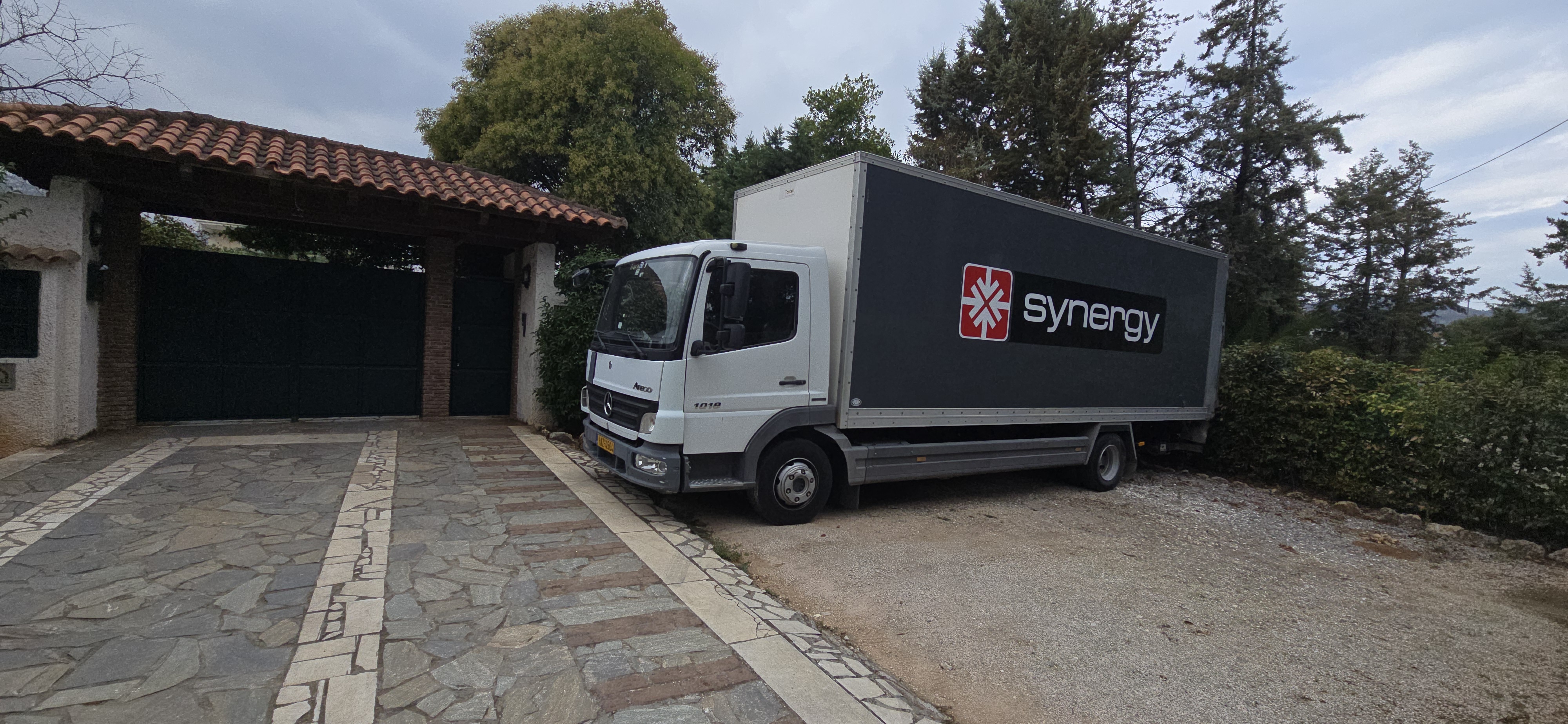 Medium Delivery Truck